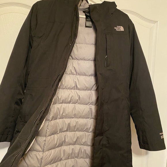 North Face Coat (Gently Used) - Picture 1 of 11